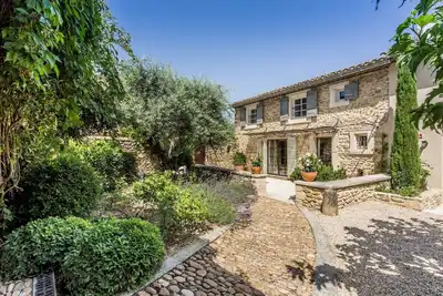 Image de Location de rêve en Provence - La Bastide de Maubec