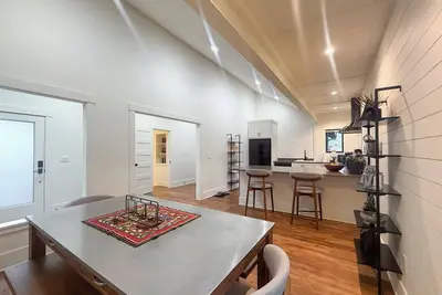 Image de Beautifully renovated cottage with classic charm