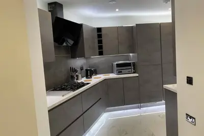 Image de 5 bedroom 5 ensuite property ideal for large groups or contractors