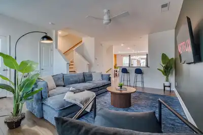 Image de 4br Townhouse | King Bed | Garage | Northlake