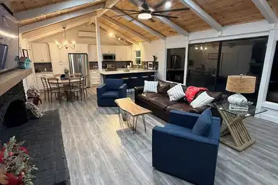 Image de Cozy cottage on Lake Texoma - Near Highport Marina