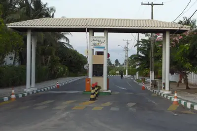 Image de House in Guarajuba, 7 bedrooms, daily rental, best beach on the North Coast, gated community.