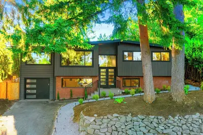 Image de Perfect 4-bedroom house in pleasant Edmonds for your getaway