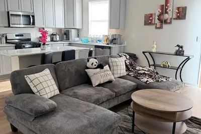 Image de Lovely 3-bedroom townhome with Ac in charming Bridgeport