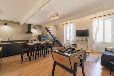 Image de Rare! Duplex de style en plein centre ville