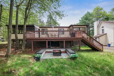 Image de The Playhouse Retreat Large Game Room Fire Pit