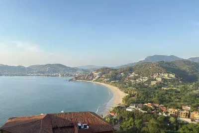 Image de Condo with incredible view of Zihuatanejo Bay, near La Ropa Beach