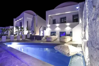 Image de Villa Nysa, 2 Bdr, Outdoor Pool, Indoor Hot Tub, Furnished Terrace, Santorini