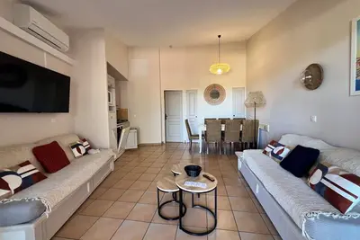 Image de Appartement avec balcon vue mer, climatisé, Domaine Les Restanques à Grimaud