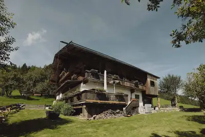 Image de Montenido - Rustic mountain farmhouse with infrared sauna and swimming pond