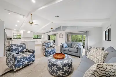 Image de Little Beach House Sanibel: Near Beach, Pet-Friendly Island Retreat!