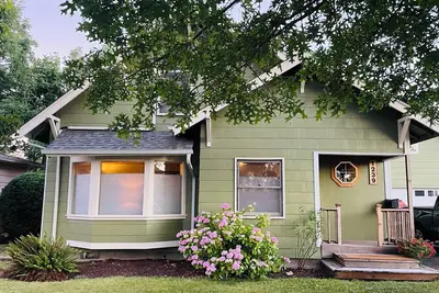 Image de Cozy 2+ bedroom house in beautiful Springfield