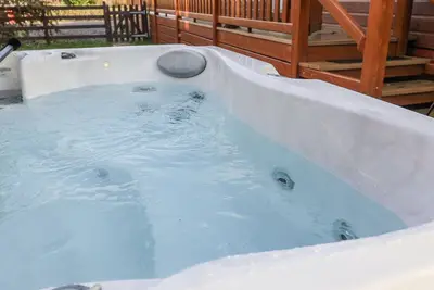Image de Lakeside Lodge With Hot Tub, with hot tub in Stonham Aspal