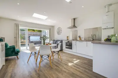 Image de 2 Bed in Bush (oc-h31844)