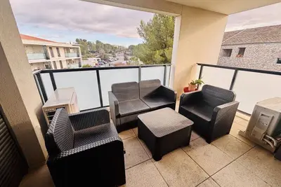 Image de L`héliade, Parking, Terrasse, Ac