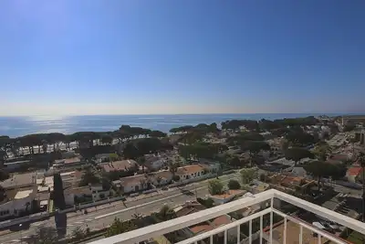 Image de Appartement rénove 3 chambres, proche plage et vue mer