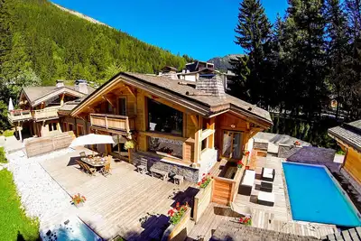 Image de Chalet Terre – Vue Panoramique sur les Grands Montets et le Mont Blanc, Jacuzzi