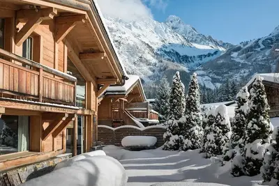 Image de Chalet Cristal – Vue Mont Blanc, Jacuzzi et Proche des Grands Montets