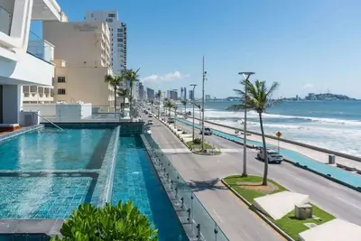 Image de Depa de Lujo en Malecon con Alberca Infinity