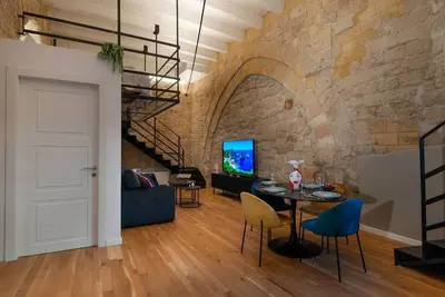 Image de Boutique Apt. \"The Ancient Arch\" | Historic Center