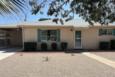 Image de Centrally located Tucson home, renovated 2 bedroom/1 bath home.