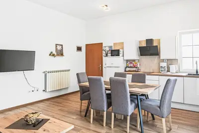 Image de Wohnung \"Marco Polo - M1\" mit Terrasse by Interhome