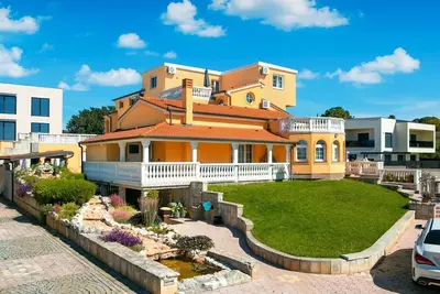 Image de Charmante Ferienwohnung in Medulin mit Grill, Terrasse und Garten by Interhome