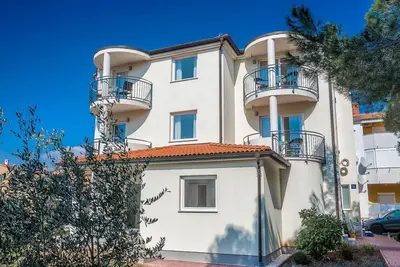 Image de Wohnung \"Pinia 2\" mit Balkon by Interhome