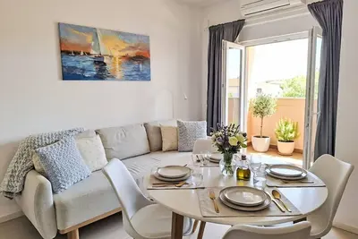 Image de Family Apartment Oros Medulin, with a pool by Interhome