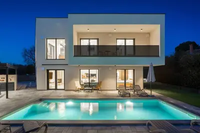 Image de Ferienvilla \"Villa Mila\" mit eigenem Pool by Interhome