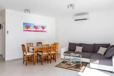 Image de Wohnung \"Grasser\" mit Terrasse by Interhome
