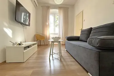Image de Schönes Appartement mit Terrasse by Interhome