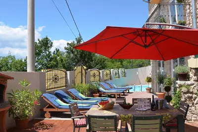 Image de Großes Ferienhaus mit eigenem Pool und Terrasse by Interhome