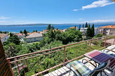 Image de mit Terrasse by Interhome