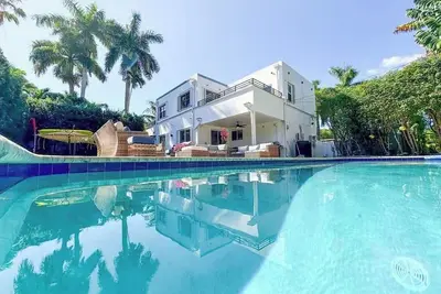 Image de Family Pool Retreat, 3 Br House for more than 8 Guests