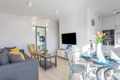 Image de Geräumiges Ferienappartement Bianco 31 by Interhome