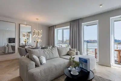 Image de Concha mit Blick auf den Hafen by Interhome