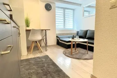 Image de Appartement mit privatem Parkplatz by Interhome