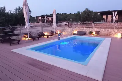 Image de Strandhaus Sofia - Ferienanlage Bain, Žut - Kornati by Interhome