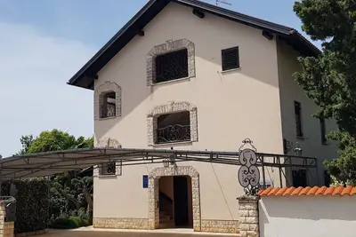 \"Joze\" mit Balkon by Interhome