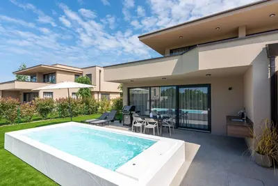 Quercus Village App 12 mit privatem Pool by Interhome