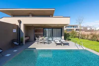 Villa Querchus Apartment 9 with private Pool by Interhome