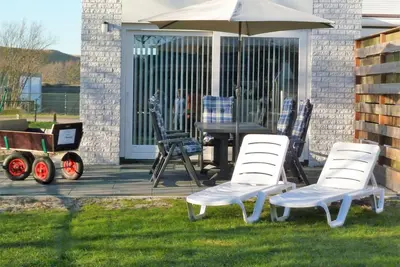 Image de Ferienbungalow Abbes mit Garten und Terrasse by Interhome