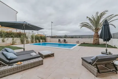 Haus in Novigrad mit privatem Pool by Interhome