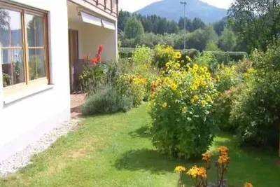 Image de Appartement mit Terrasse, Garten und Grill by Interhome