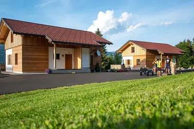 Image de in Gemeinde Hermagor-Pressegger See mit Terrasse, Grill und Garten by Interhome