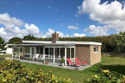 Image de Schönes Ferienhaus Strandopgang in Julianadorp by Interhome