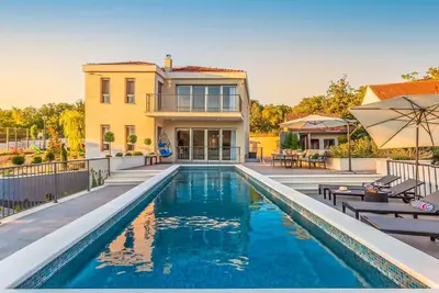 Image de in Dugopolje mit Privatem Pool by Interhome