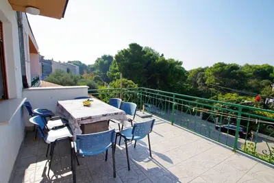 Image de \"Gortanova\" mit privatem Balkon by Interhome
