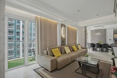 Image de Elegant and Spacious 3br near Solaire, Okada